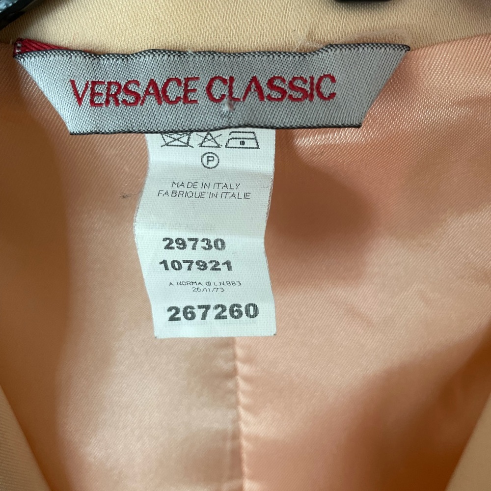 Versace women jacket size 8 in good condition.